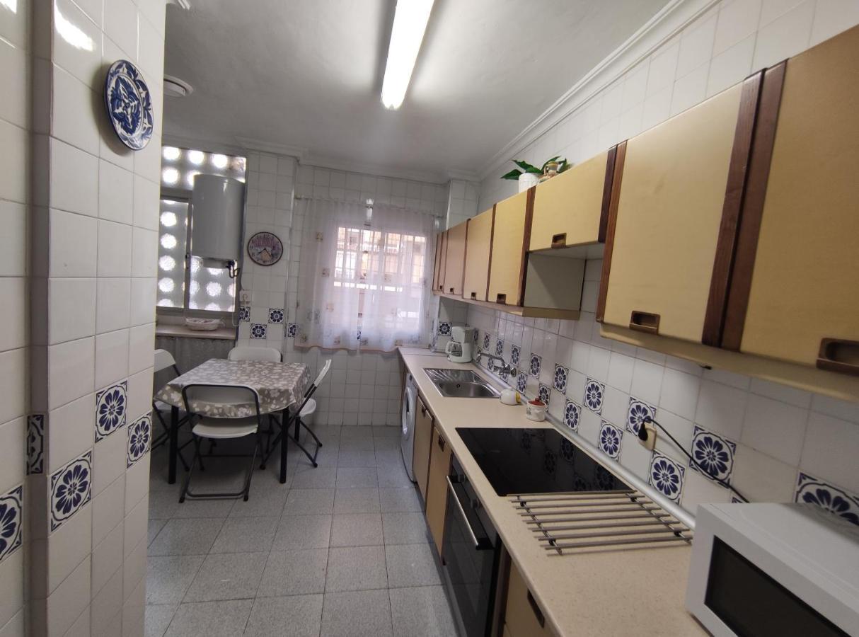 Amplio Piso Junto A Playa Victoria Apartment Cadiz Exterior photo